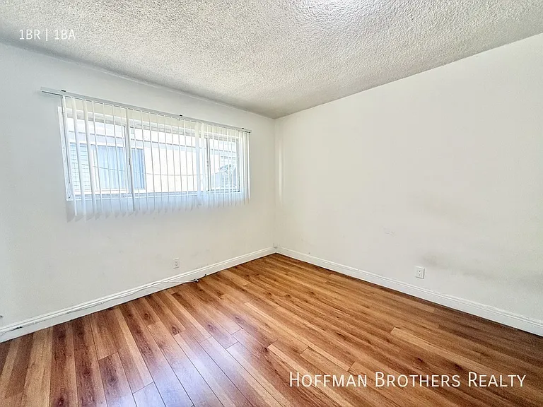 838 N Normandie Ave #8 — Photo 5