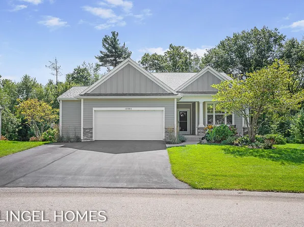 12604 Retreat Dr, Grand Haven, MI 49417
