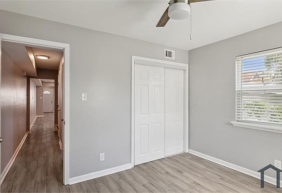 5th image of 1349 Annette St #49