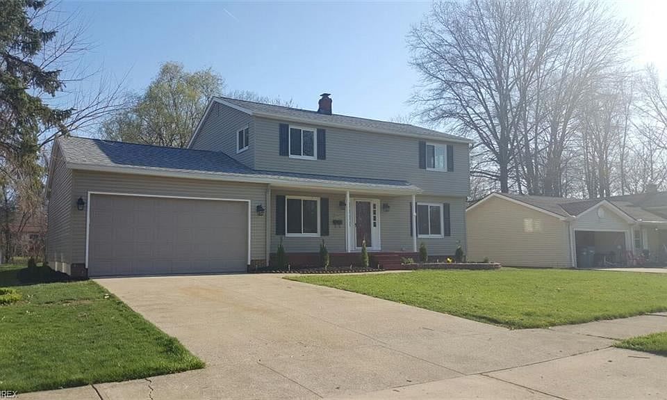 1st image of 26935 Adele Ln