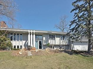6530 Leesborough Ave, Eden Prairie, MN 55346