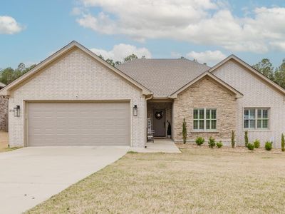 18556 Parkway Pines Dr, Bauxite, AR, 72011