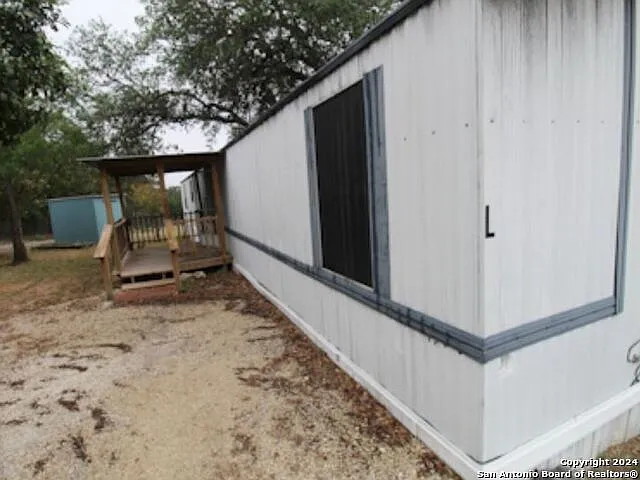 3 bed, 2.0 bath, 1100 sqft, $1,025 — Photo 2