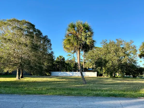 7302 Santa Barbara Drive, Fort Pierce, FL 34951