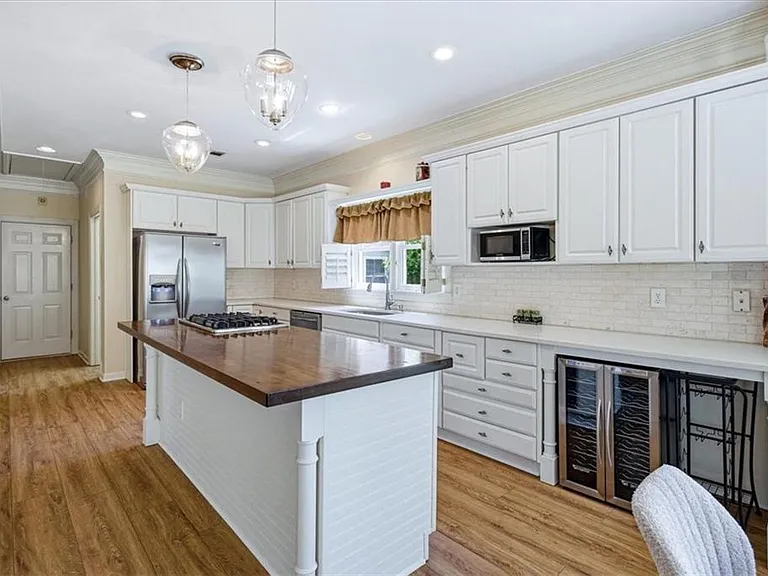 210 Masters View Ct — Photo 19