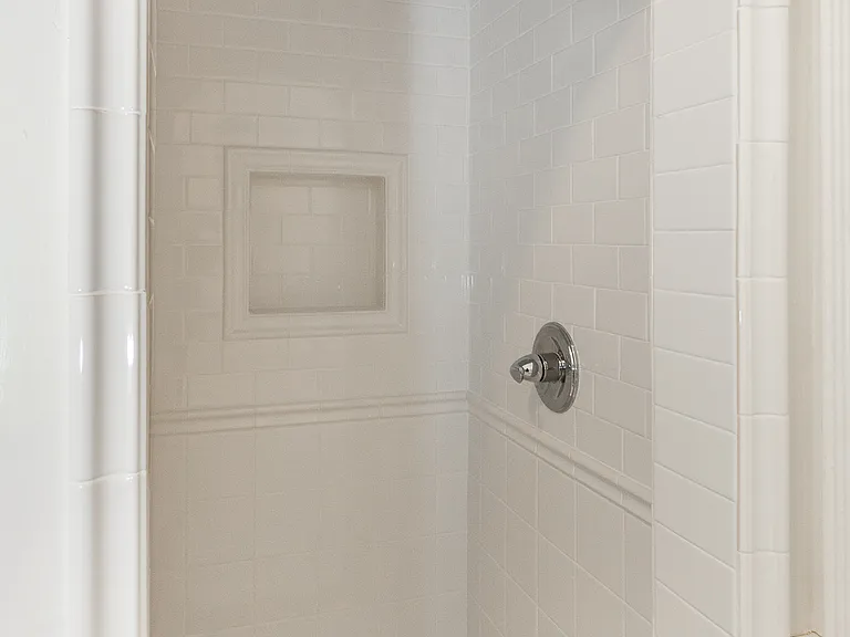 654 S Sweetzer Ave #654 — Photo 9