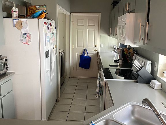 4th image of 10700 Bahia Terrado Cir