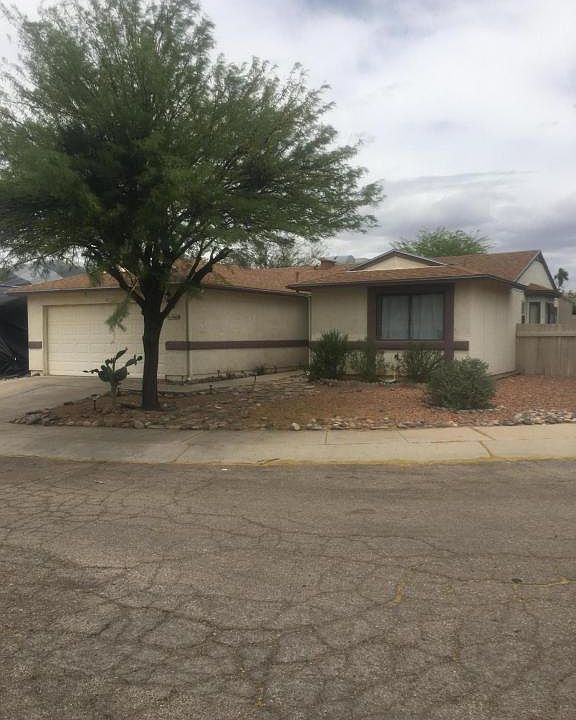 1st image of 2660 W Bensbrook Pl