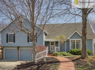 12443 S Ortega Dr, Olathe, KS 66062