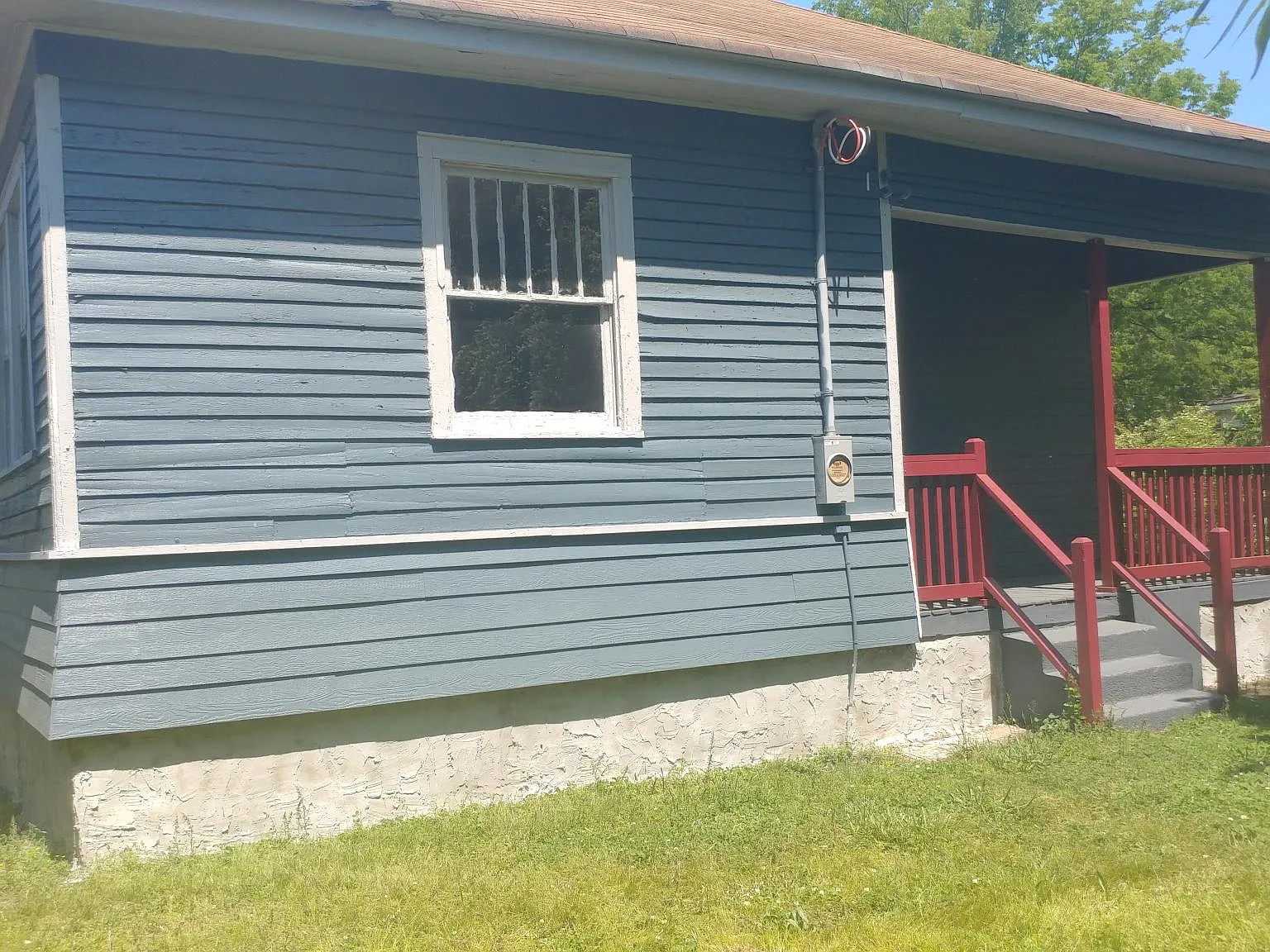 3 bed, 1300 sqft, $1,400 — Photo 4