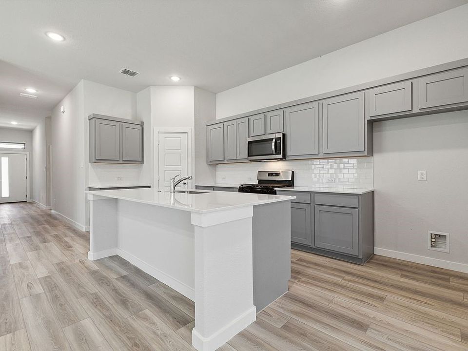 1st image of 1022 Pebble Wend Dr
