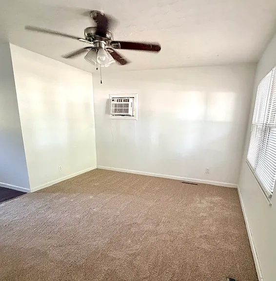 1403 Centennial Dr — Photo 2