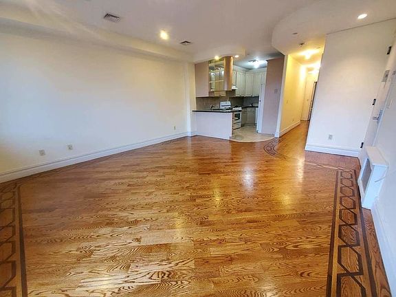 5th image of 1674 E 22nd St APT 4B