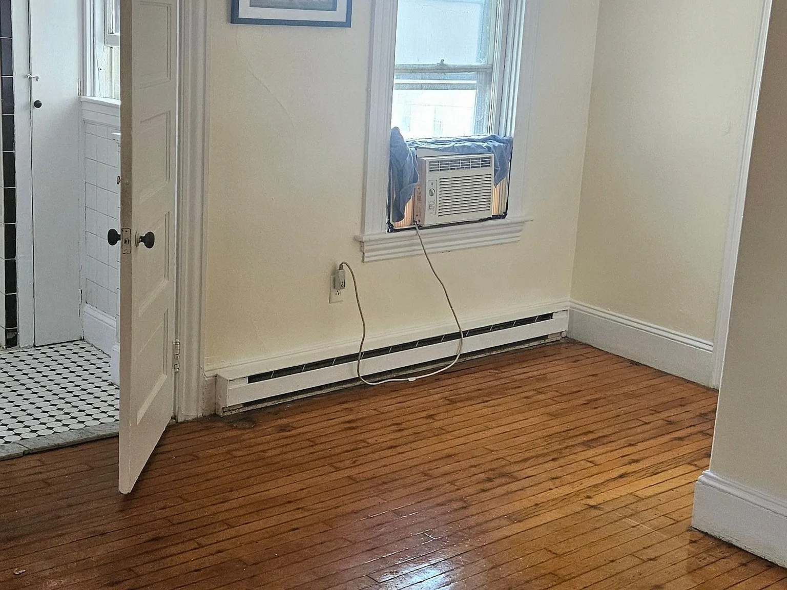 Studio, 1.0 bath, $1,200 — Photo 3