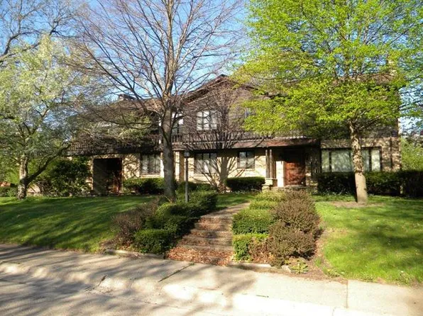 1904 Avenue H, Sterling, IL 61081