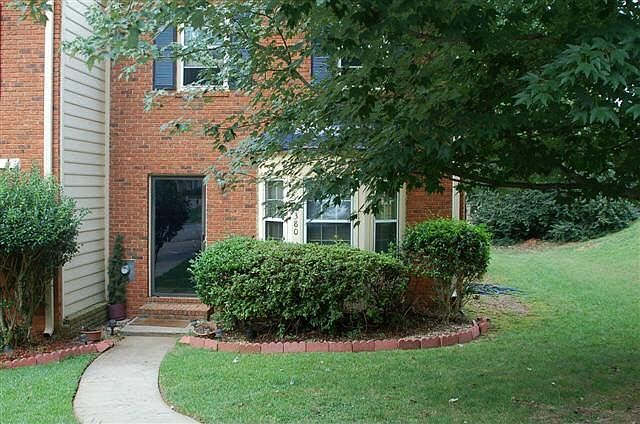 1st image of 1380 Poplar Pointe SE