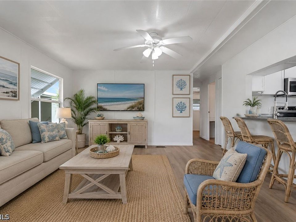 1st image of 243 Tangerine Dr