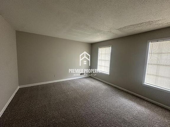 3rd image of 2777 Chiswood St