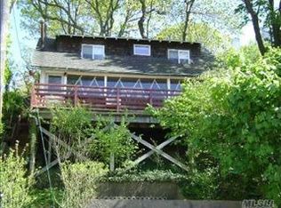 69 Shore Rd, Sea Cliff, NY 11579