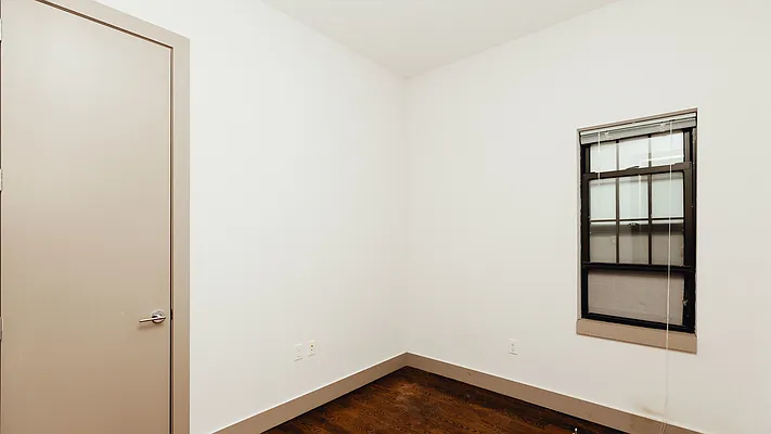 Rented by Nooklyn NYC LLC | media 11