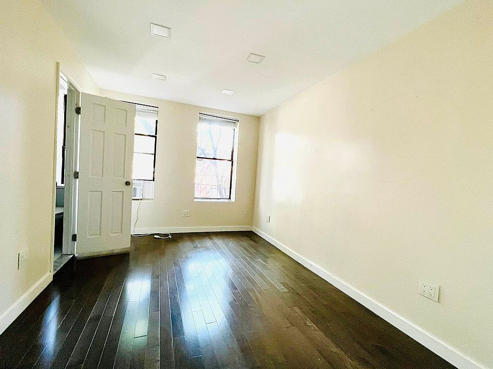 1st image of 111 Christopher St APT 10
