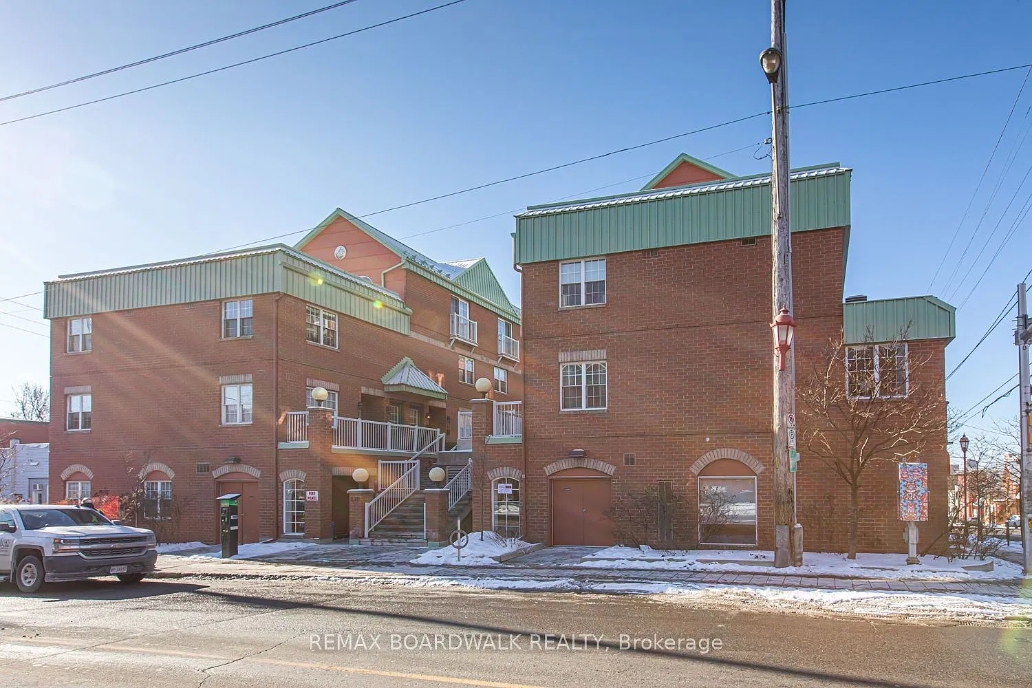 2 bed, $2,400 — Photo 1