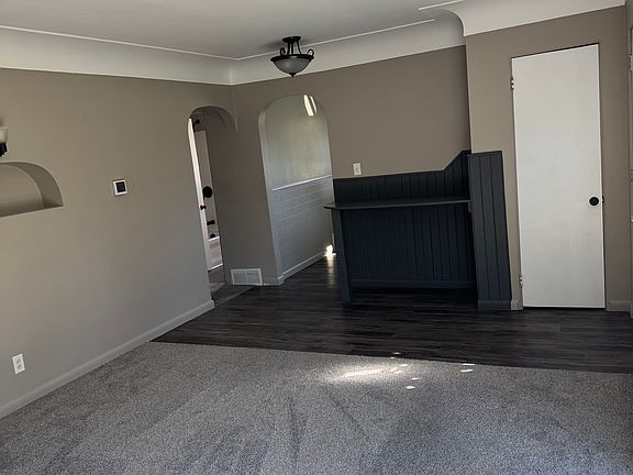 4th image of 3429 Hoyer Rd
