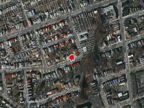 521 Harrison St, Passaic, NJ 07055