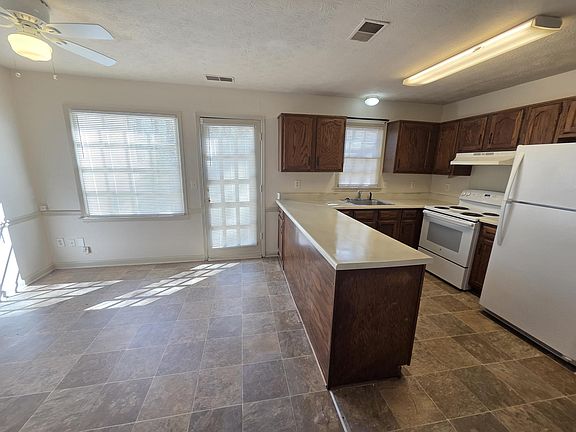 3rd image of 4346 Redgate Rd