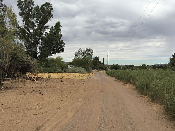 5th image of 21611097 Evans Ln