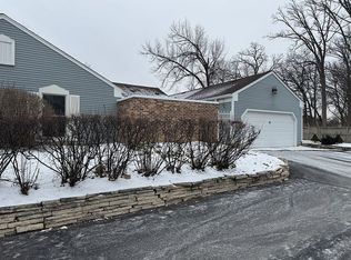 4 Pepperell On Asbury, Rolling Meadows, IL 60008
