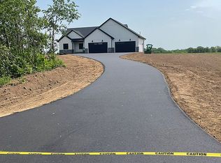 539 Raymond Rd, Roberts, WI 54023