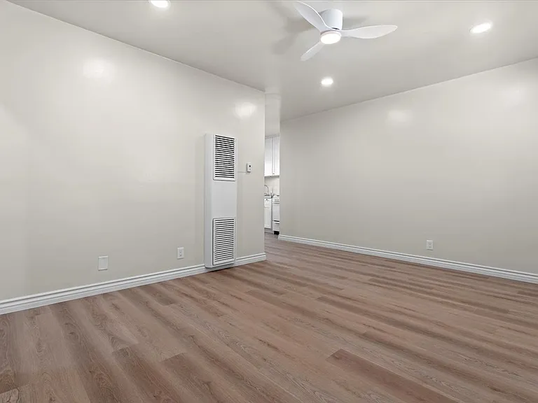 908 N San Vicente Blvd #3 — Photo 4