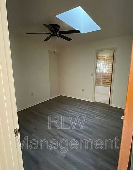 44 S Kentucky Ave — Photo 9