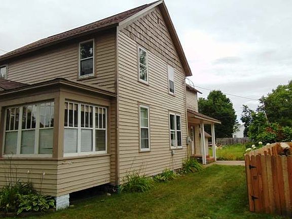 3rd image of 128 W Washington Ave #W