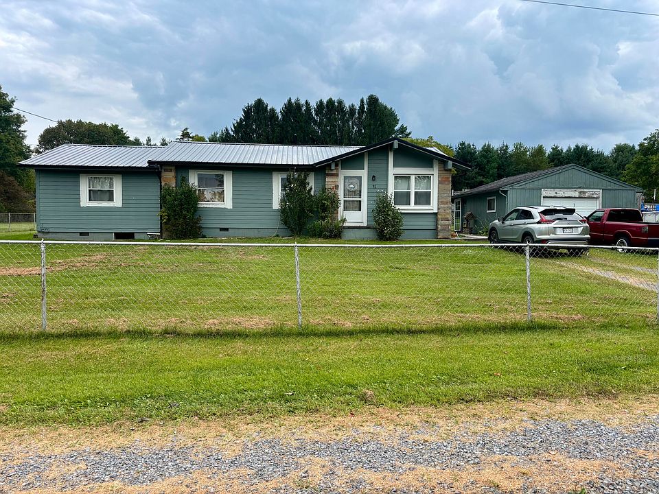 1st image of 41 Skyline Dr