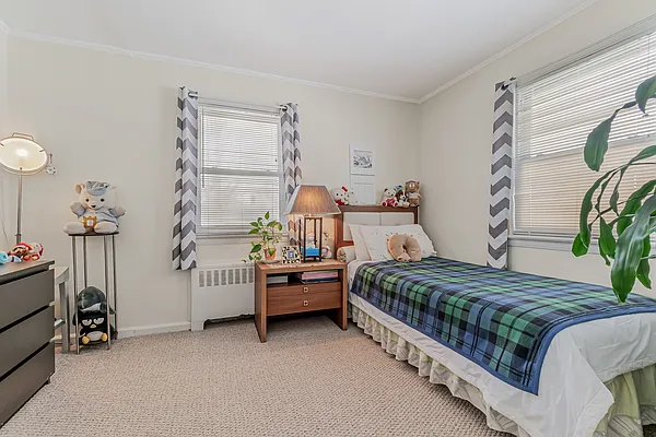 Sold by Prime Realty | media 13