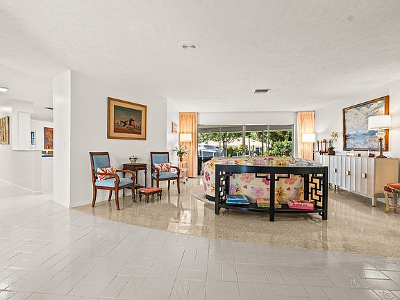 5th image of 8945 SE HARBOR ISLAND Way