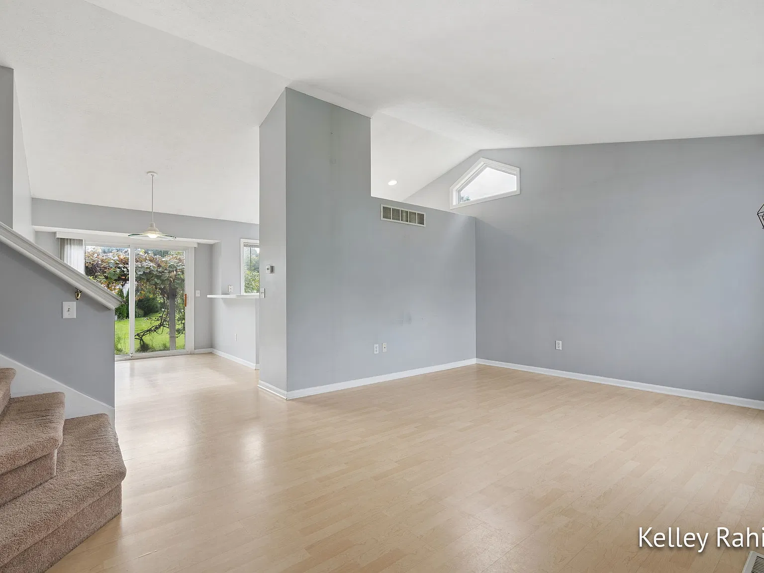 3 bed, 1440 sqft, $2,200 — Photo 4
