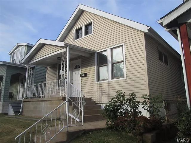 4921 Blow St photo 1