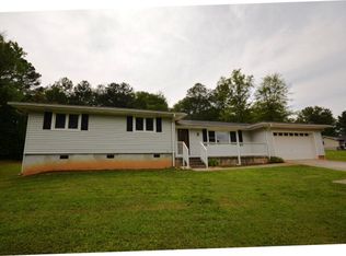 583 E Johnson St, Temple, GA 30179