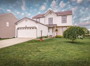 1044 Legacy Ln, Pataskala, OH 43062