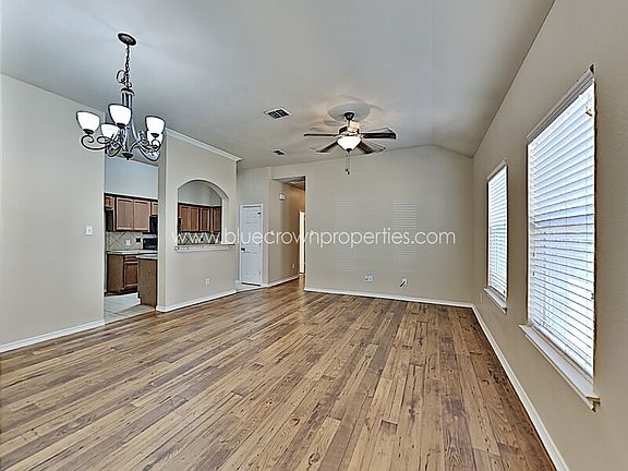 3rd image of 1427 Piedmont Dr