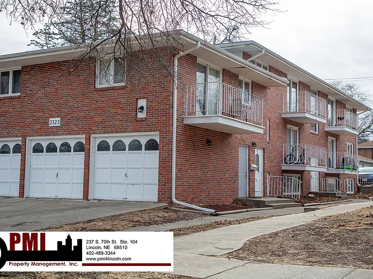 2323 D St #5 — Photo 2