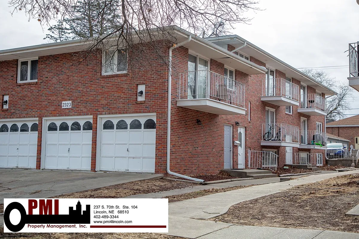 Building Photo - 2323 D St #5