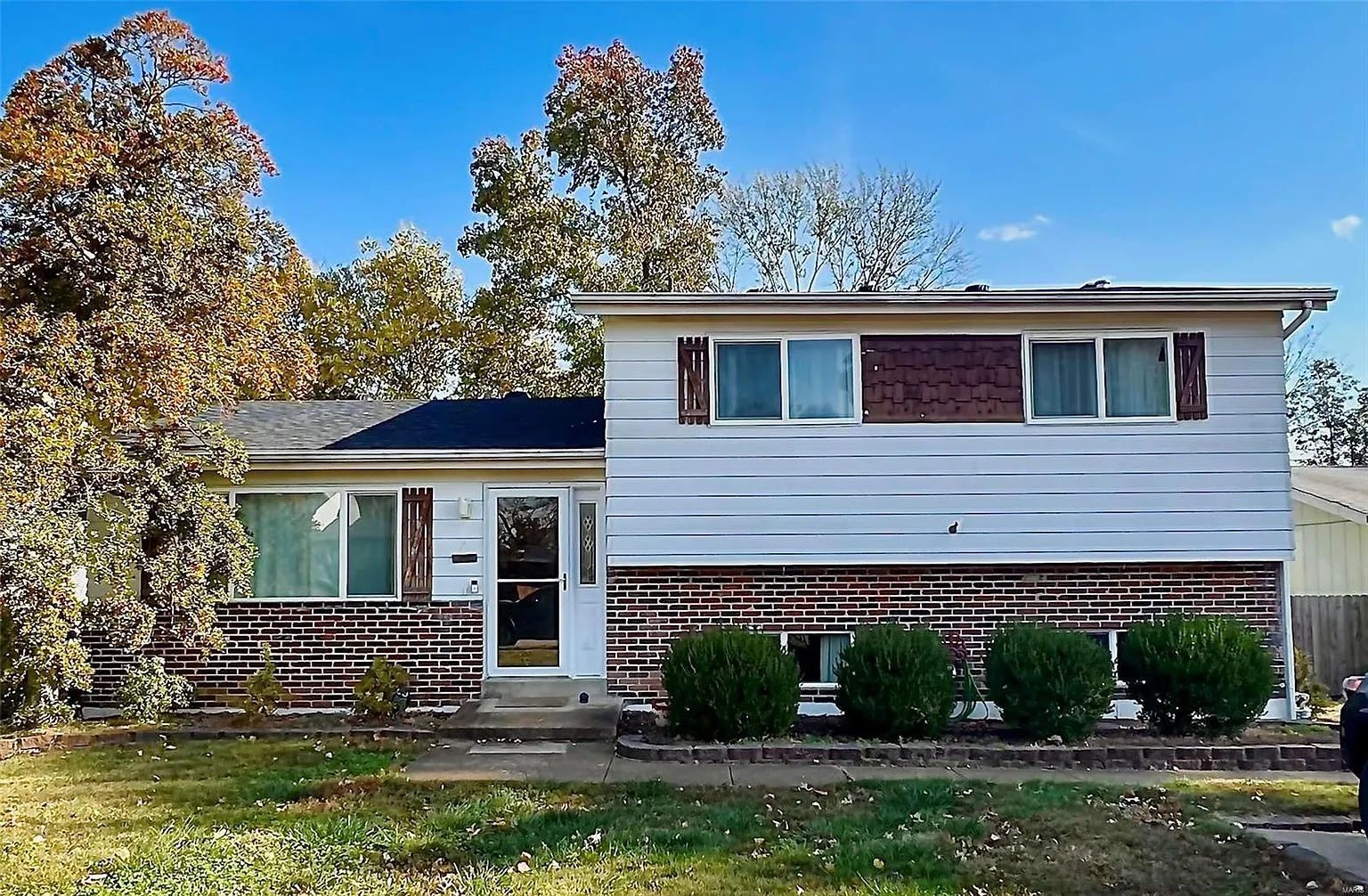 8910 Grantway Ct photo 1