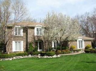 3180 Quail Ridge Cir, Rochester Hills, MI 48309