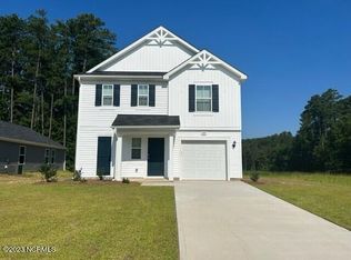 808 Conductor Ct, Vass, NC 28394