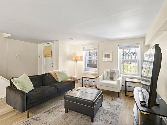 3rd image of 645 Garden St #1