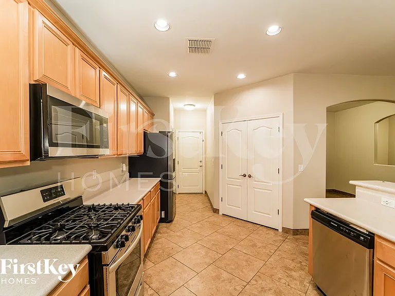 7776 W Thelon Ct — Photo 7